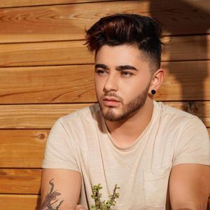 Meet your Posher, Tony